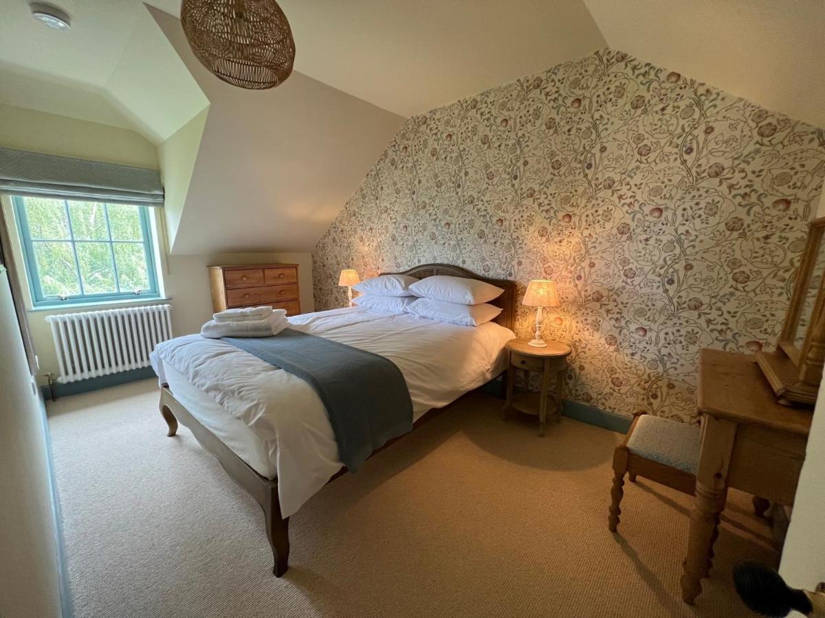 Quaint Self Contained Cottage Near Edinburgh. Loanhead エクステリア 写真